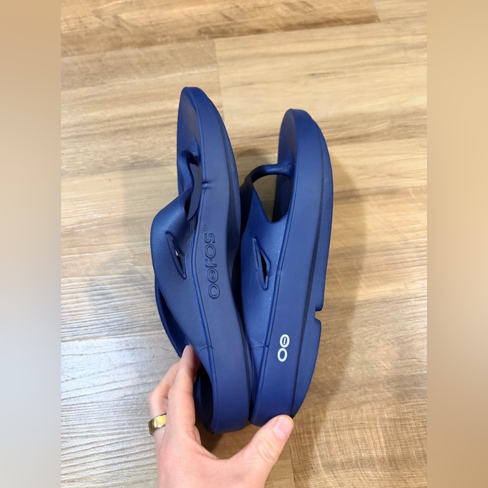 Oofos Ooriginal Recovery Thong Sandals Size 41 Mens 8 Womens 10 Blue Unisex - Picture 6 of 8